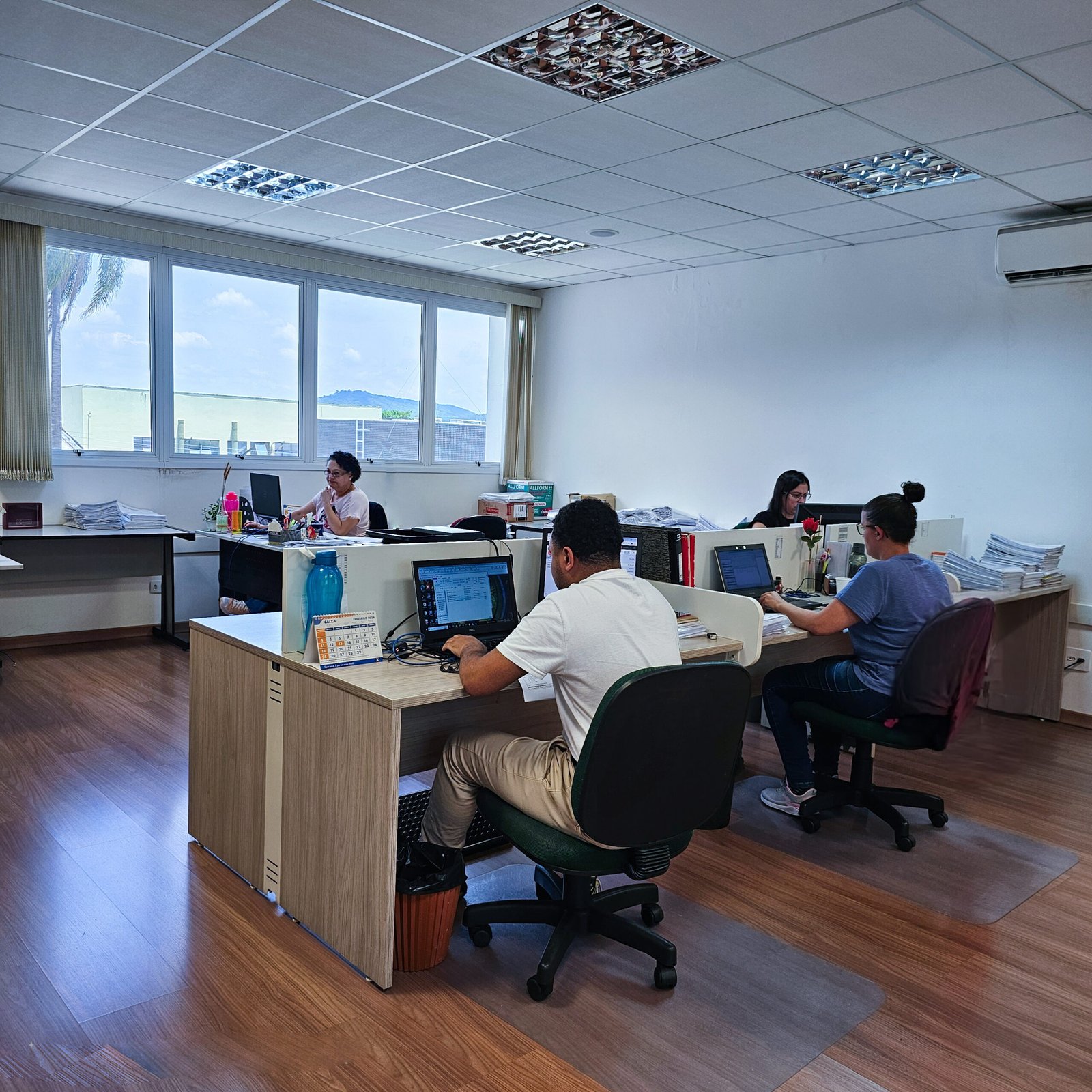 Equipe Zúrica trabalhando